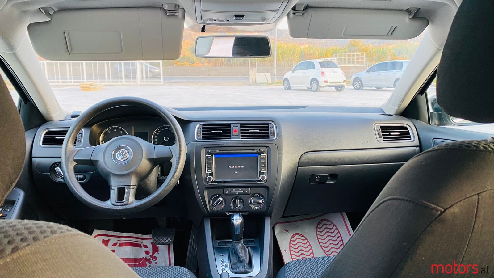 2013' Volkswagen Jetta photo #5