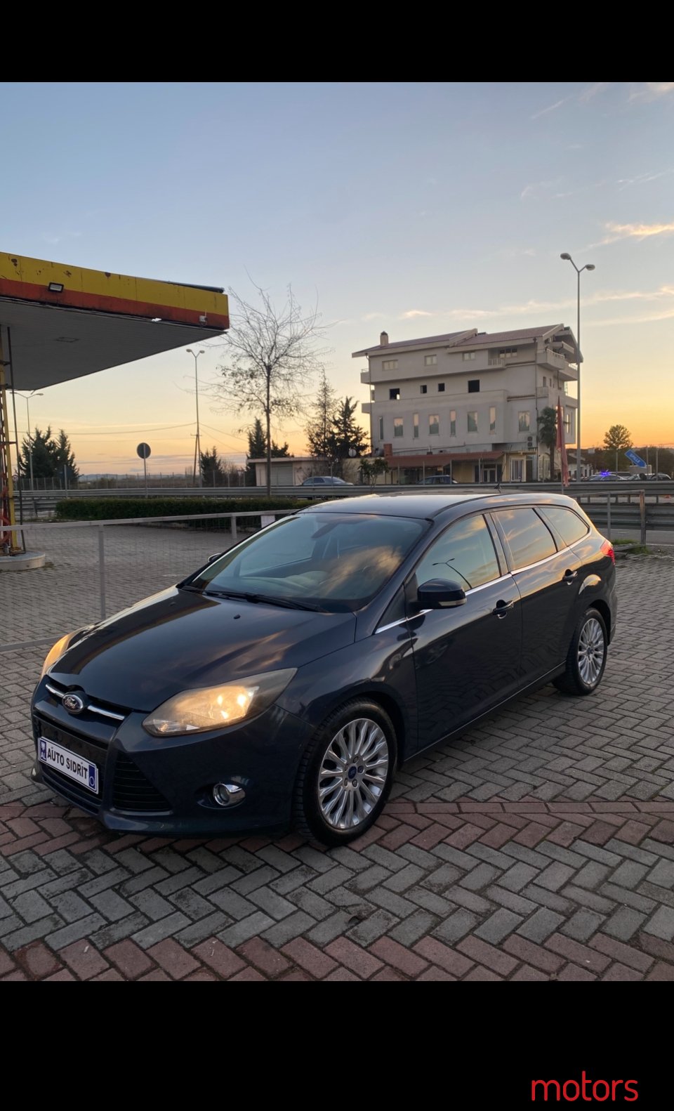 2011' Ford Focus photo #1