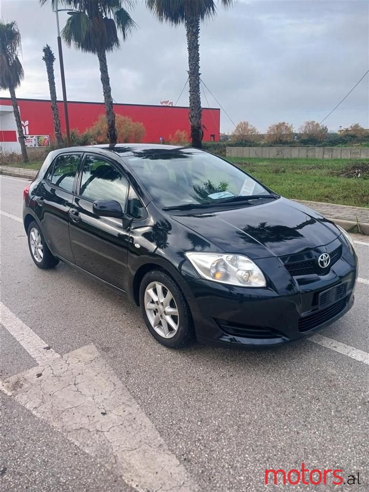 2007' Toyota Auris photo #3