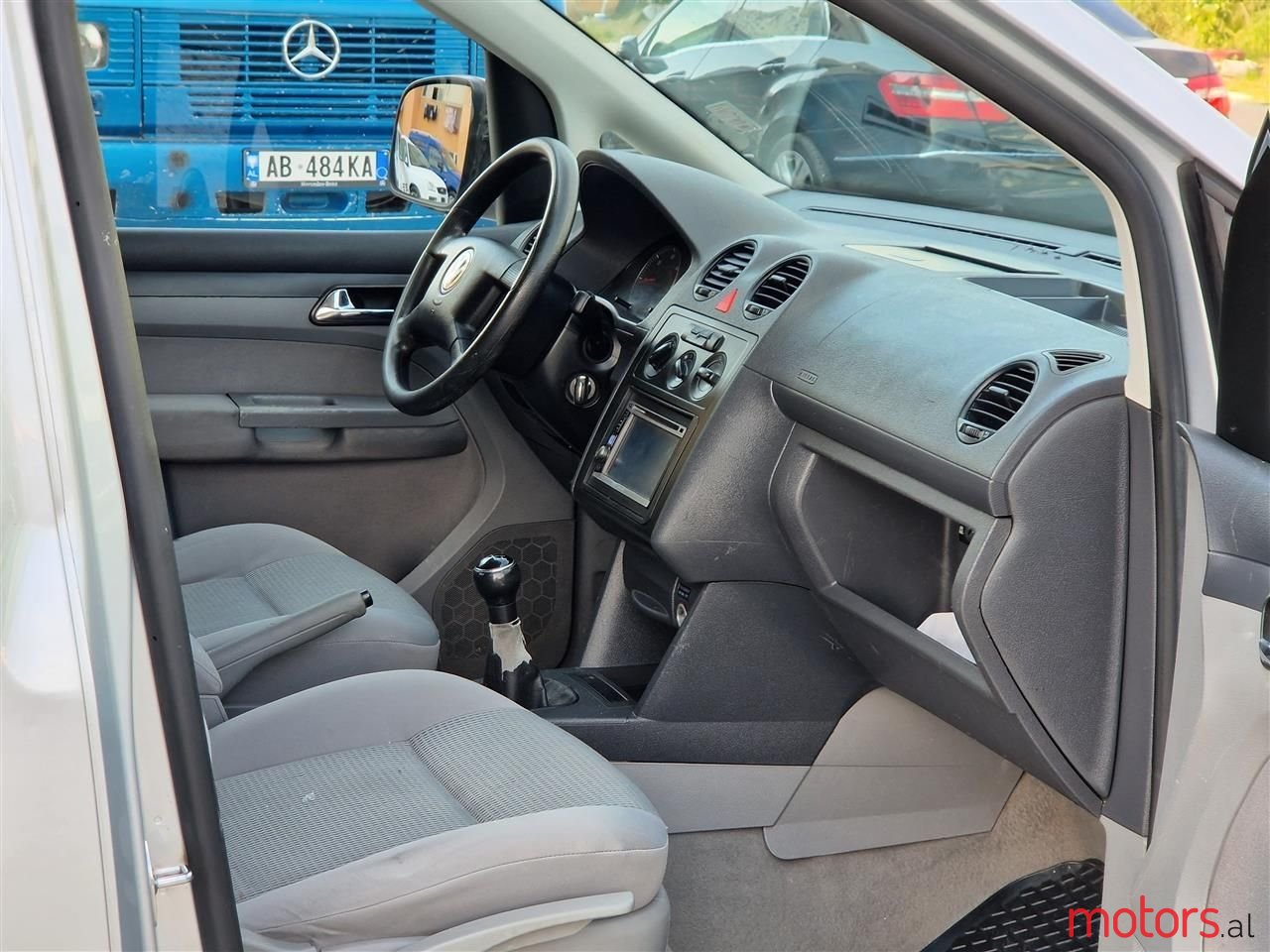 2006' Volkswagen Caddy photo #3