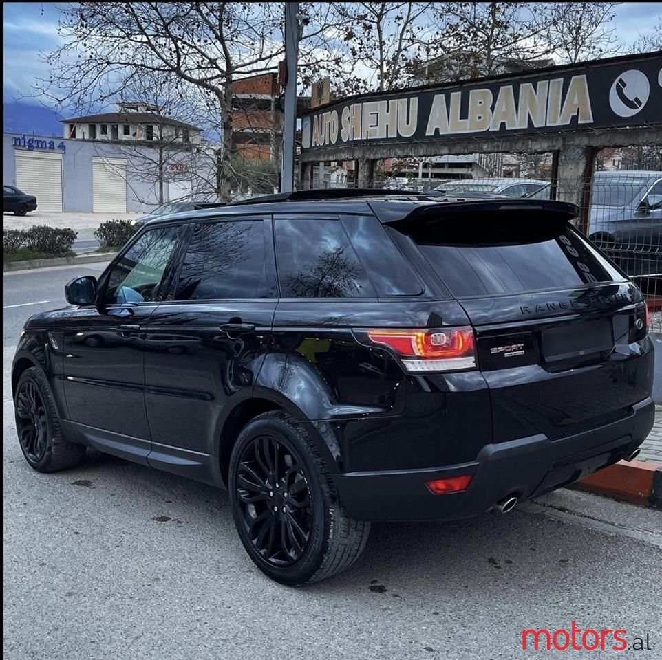 2015' Land Rover Range Rover Sport photo #2