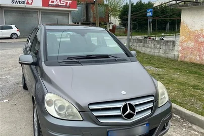 2008' Mercedes-Benz B 200