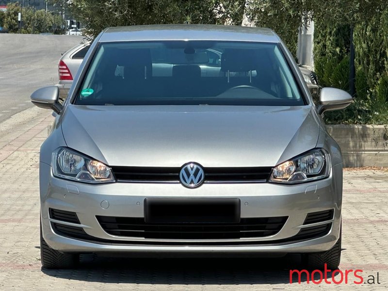 2013' Volkswagen Golf photo #6