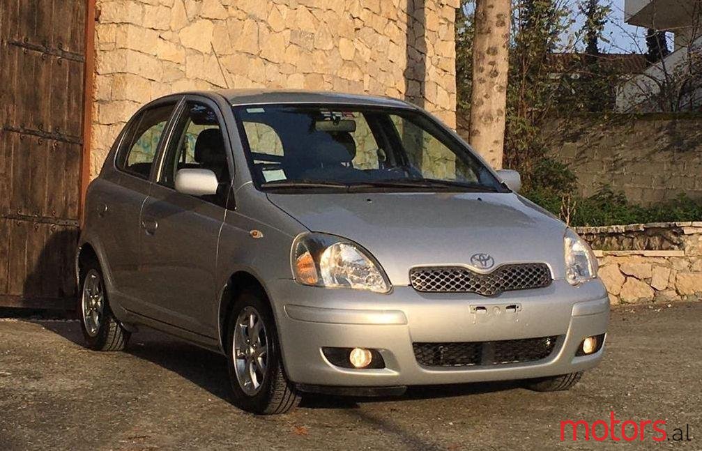 2005' Toyota Yaris photo #1