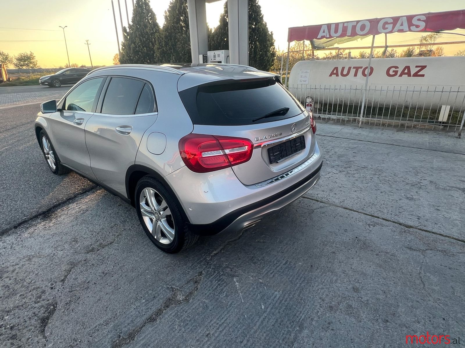 2016' Mercedes-Benz GLA 220 photo #2