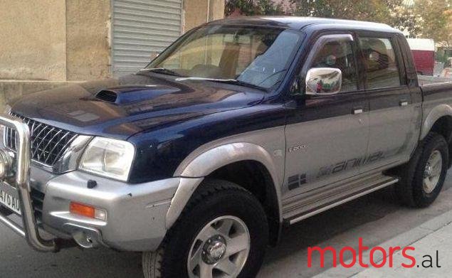 2004' Mitsubishi L200 photo #2