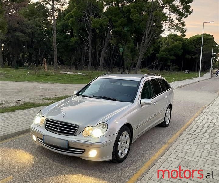 2005' Mercedes-Benz C 220 photo #1