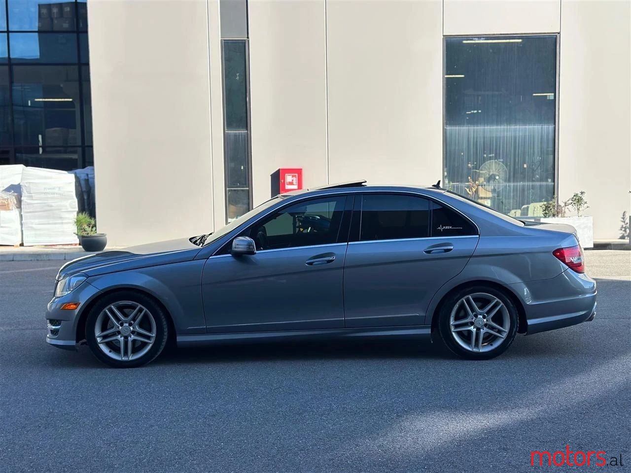 2012' Mercedes-Benz C 300 photo #4