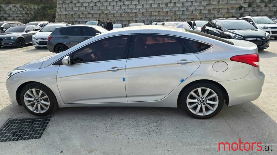 2013' Hyundai i40 photo #5