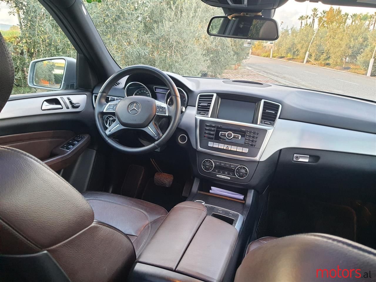 2012' Mercedes-Benz ML 350 photo #5