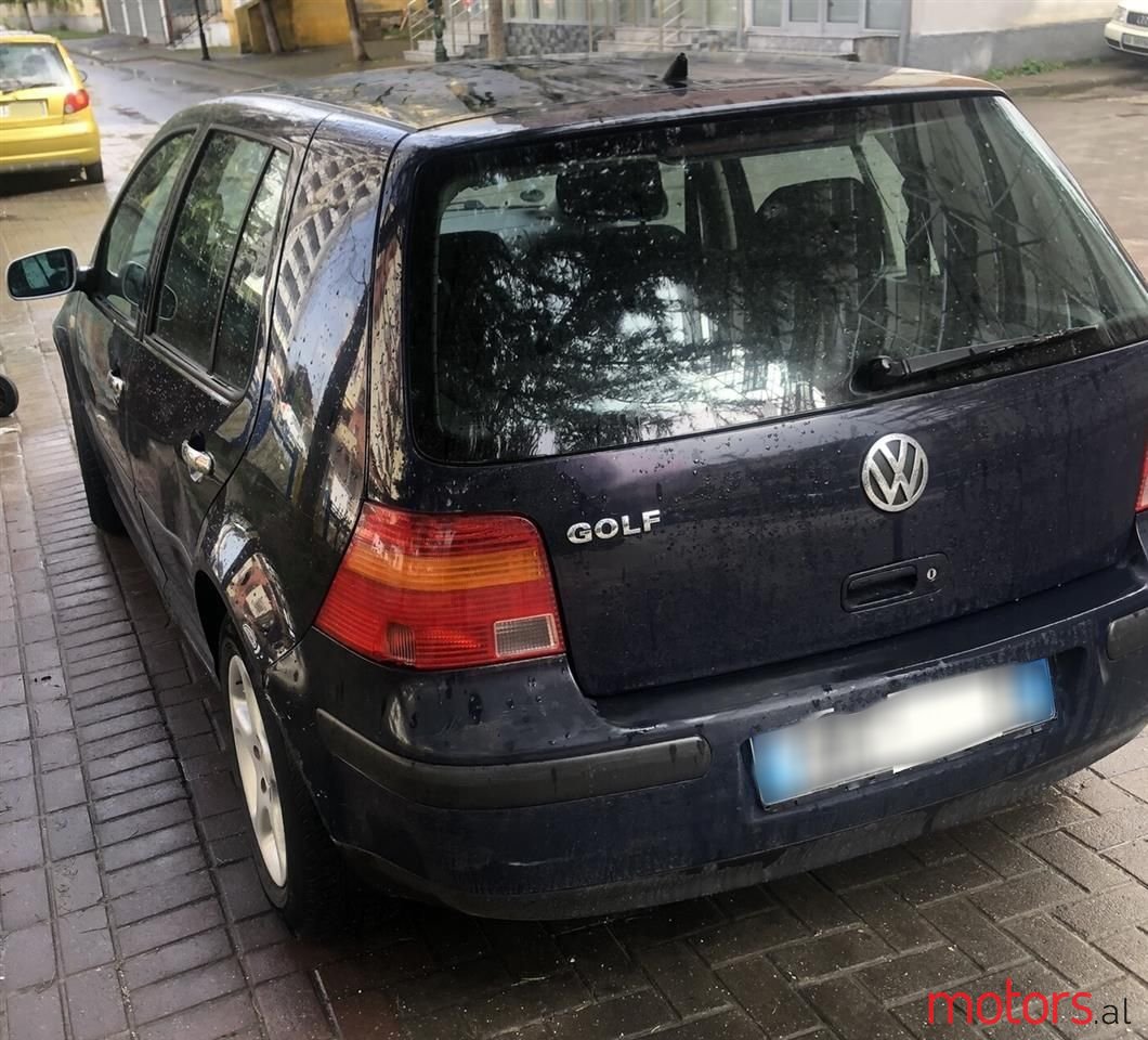 2001' Volkswagen Golf photo #5