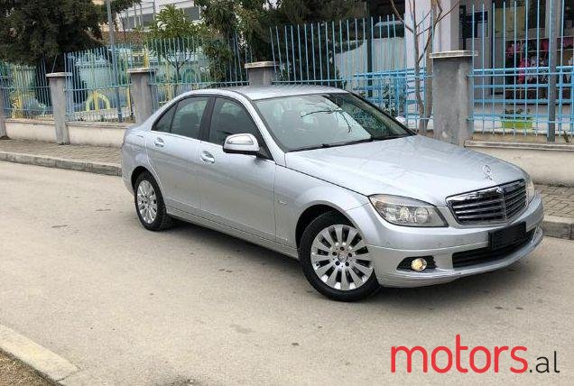 2008' Mercedes-Benz C-Class photo #1