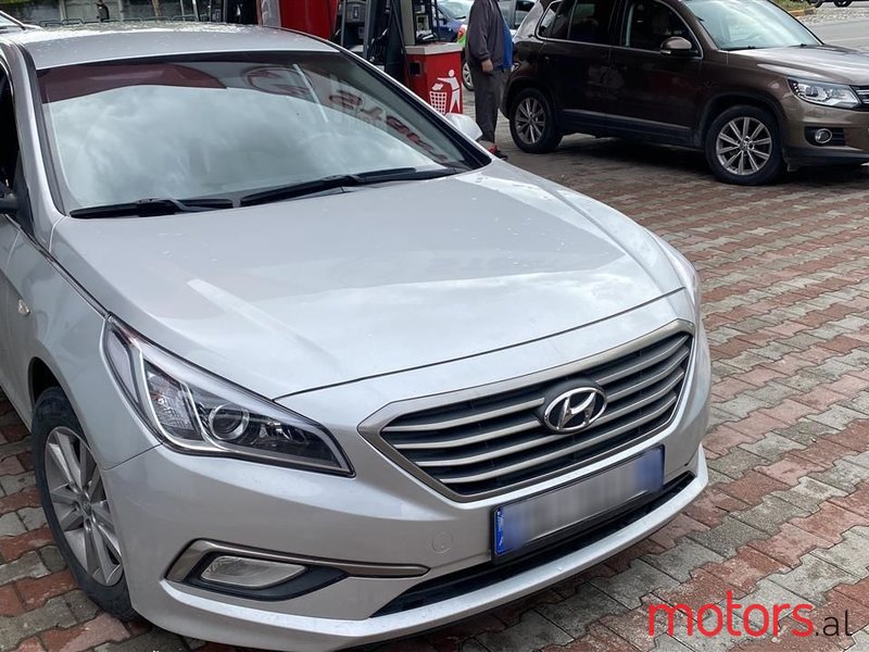 2016' Hyundai Sonata photo #3