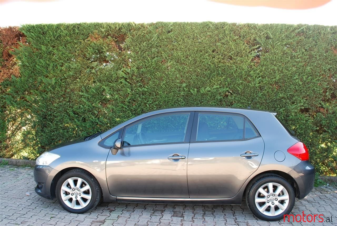 2007' Toyota Auris photo #4