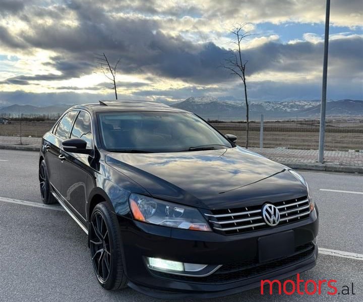 2014' Volkswagen Passat photo #5