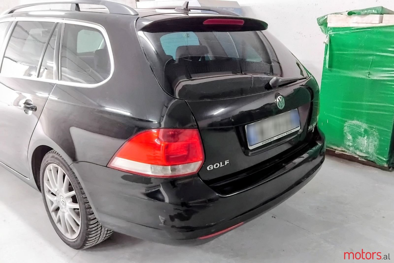 2008' Volkswagen Golf photo #1