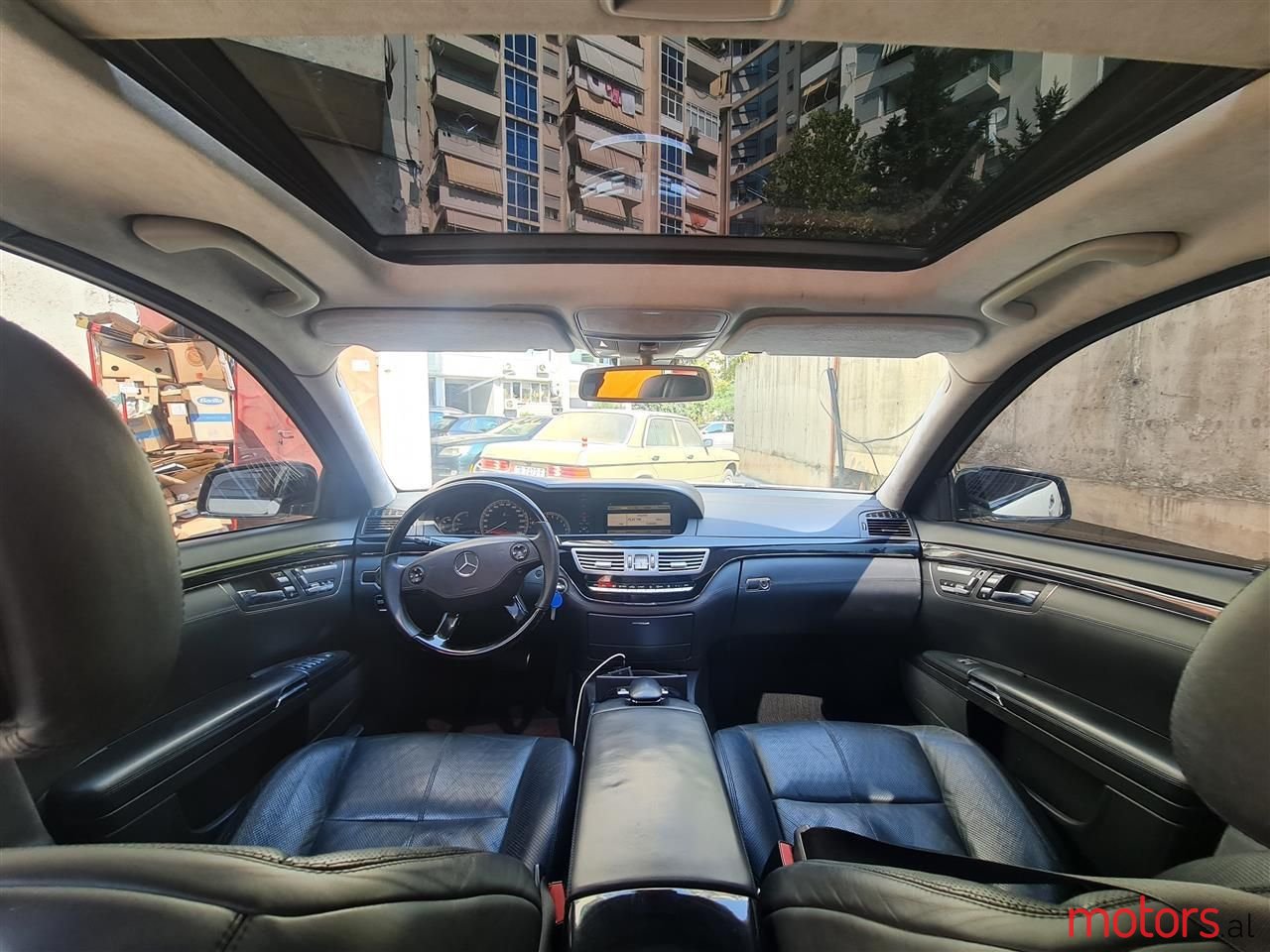 2006' Mercedes-Benz S 500 photo #2