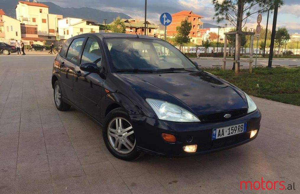 2001' Ford Focus photo #1