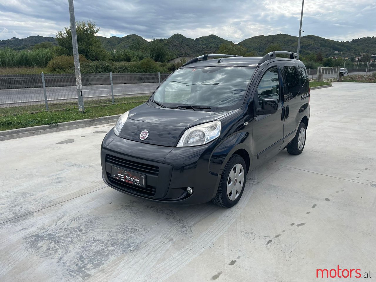 2010' Fiat QUBO photo #5