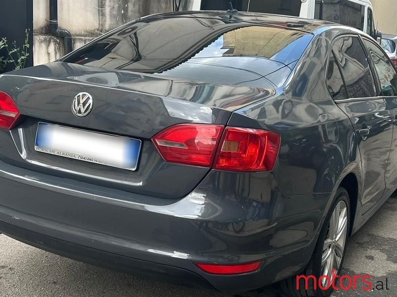 2013' Volkswagen Jetta photo #5