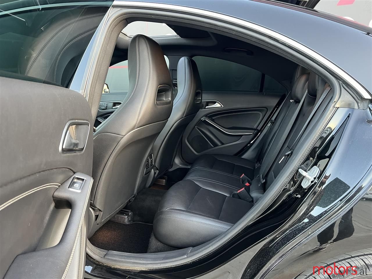 2014' Mercedes-Benz CLA 200 photo #3