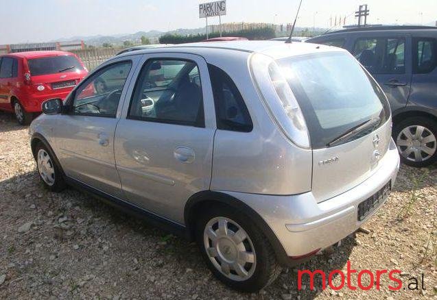 2005' Opel Corsa photo #2