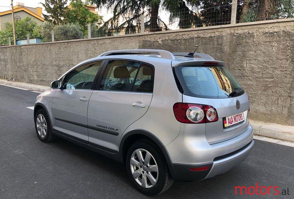 2007' Volkswagen Golf photo #1