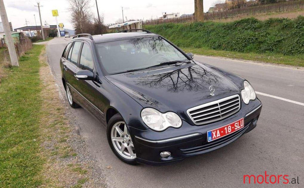 2005' Mercedes-Benz C 220 photo #1