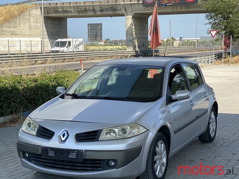 2006' Renault Megane photo #1