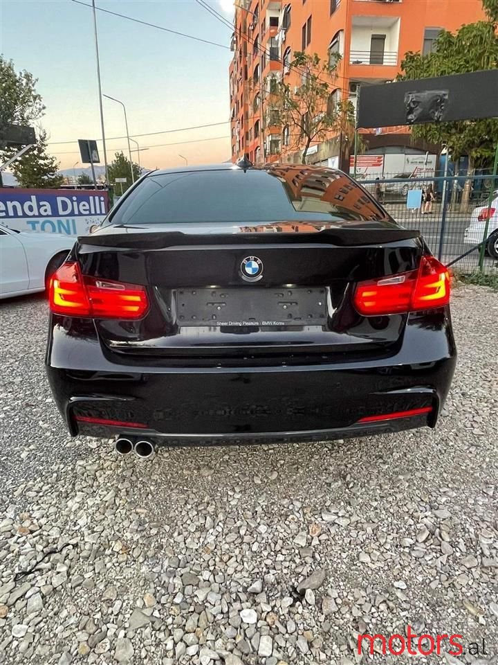 2012' BMW 320 photo #5