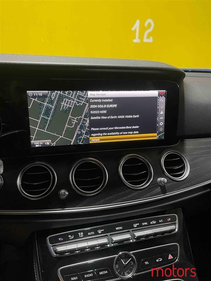 2017' Mercedes-Benz E 300 photo #5