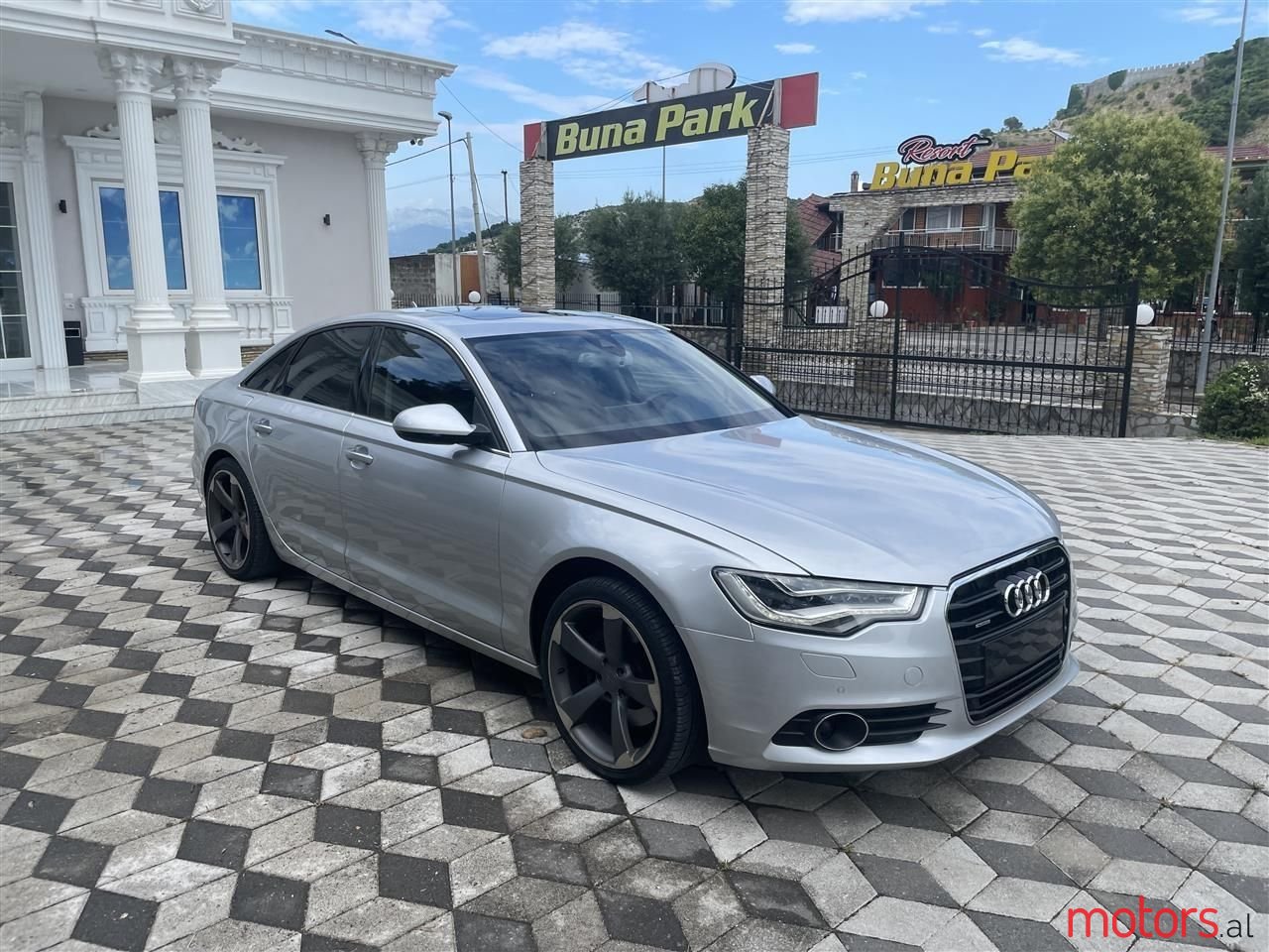 2013' Audi A6 photo #1