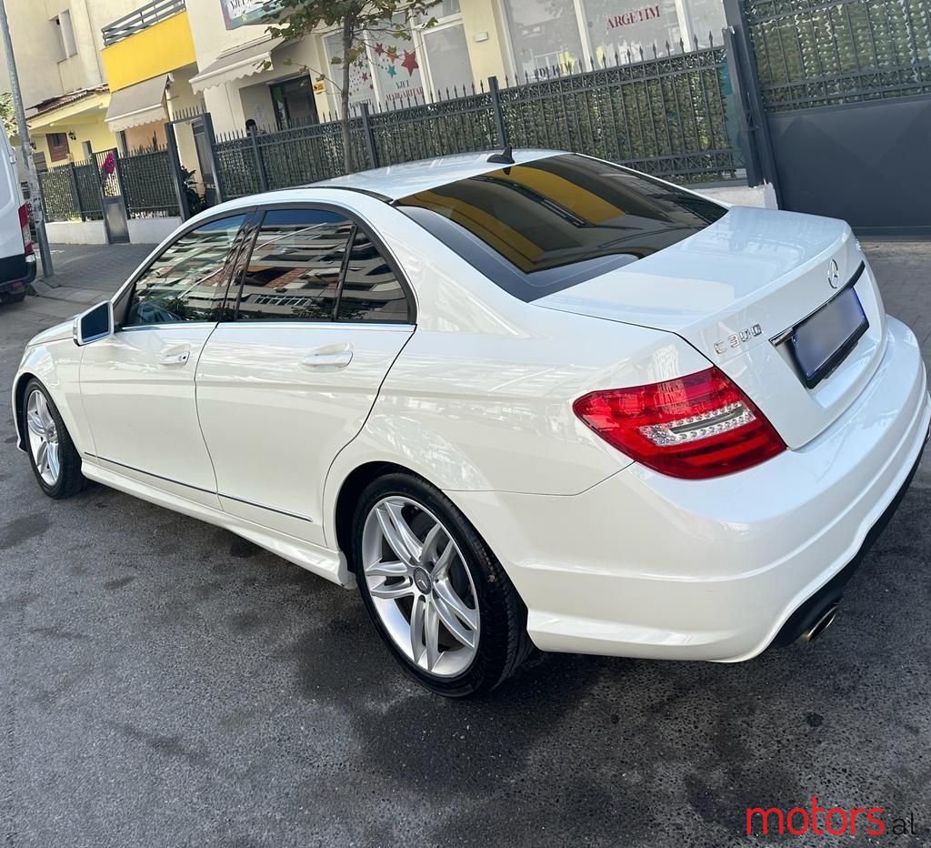 2012' Mercedes-Benz C 300 photo #1