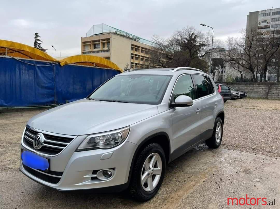 2008' Volkswagen Tiguan photo #1