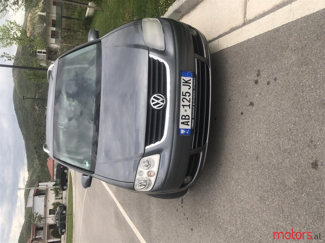 2005' Volkswagen Touran photo #1