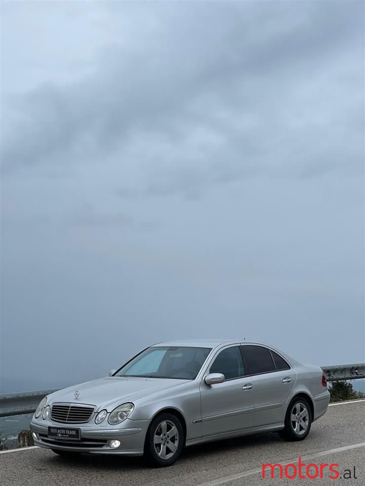 2005' Mercedes-Benz E 270 photo #1