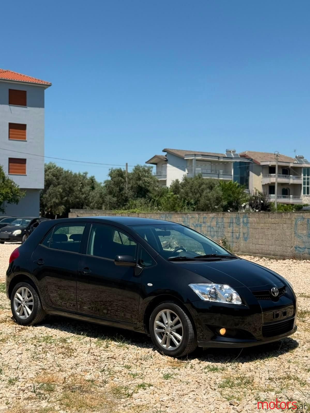 2008' Toyota Auris photo #3