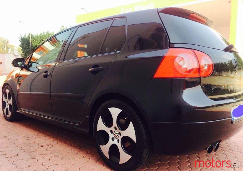 2006' Volkswagen Golf photo #2