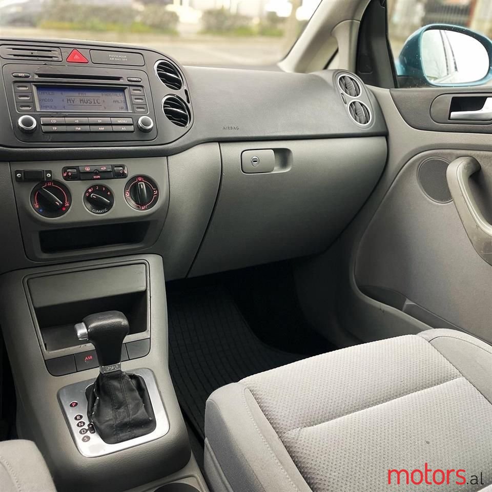 2007' Volkswagen Golf Plus photo #5