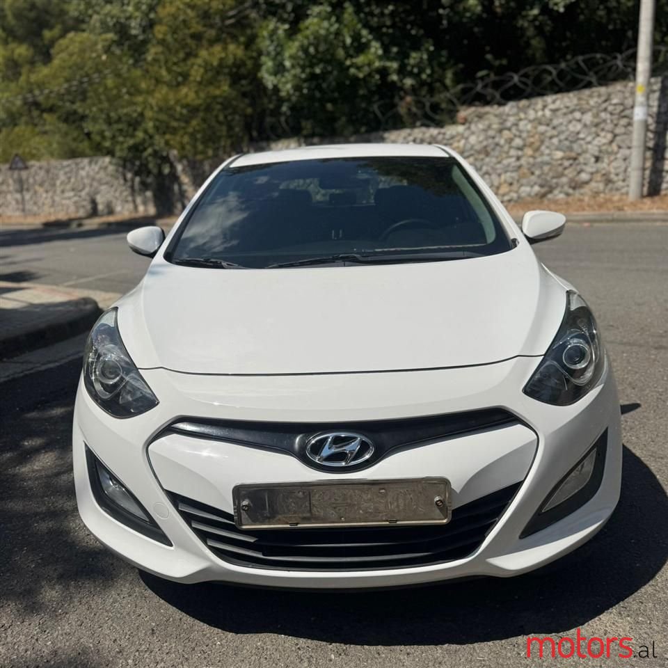 2010' Hyundai i30 photo #2