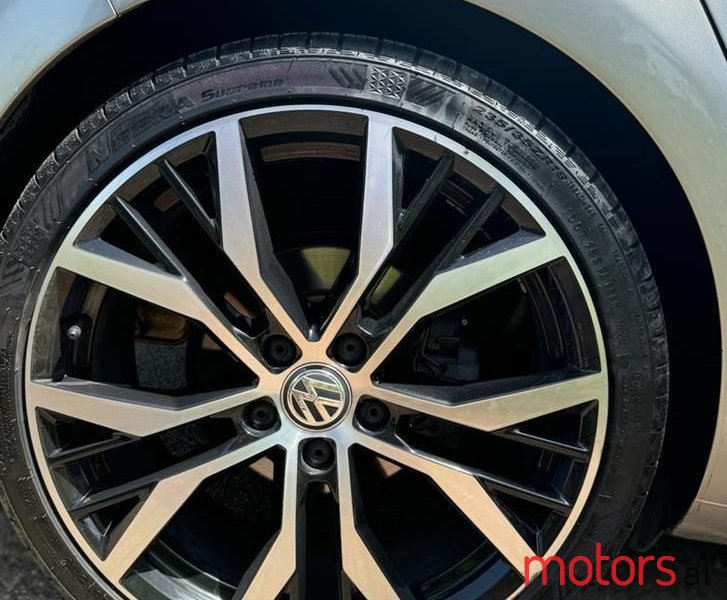 2014' Volkswagen Golf photo #5