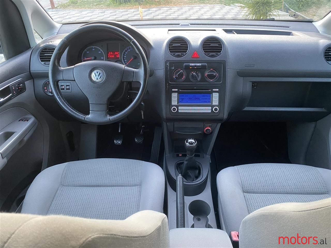 2007' Volkswagen Caddy photo #6