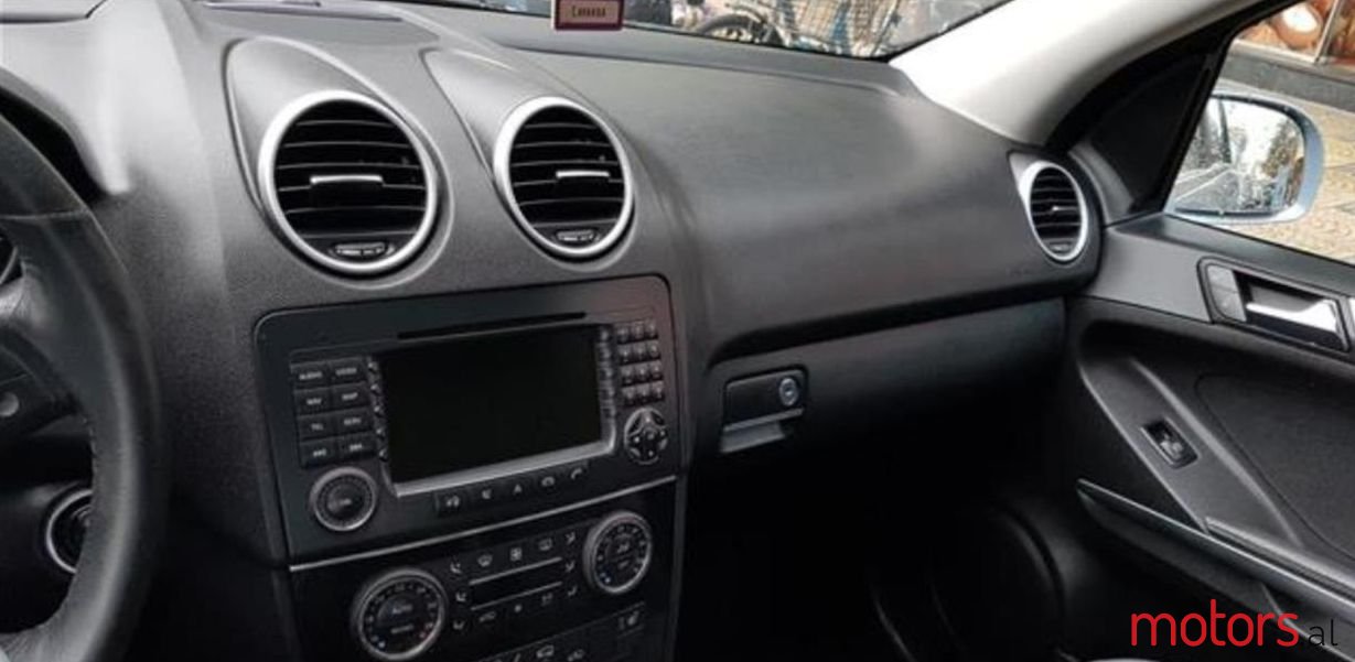 2008' Mercedes-Benz ML 320 photo #3