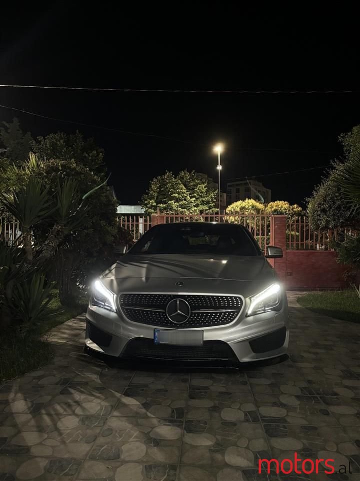 2013' Mercedes-Benz CLA 250 photo #3