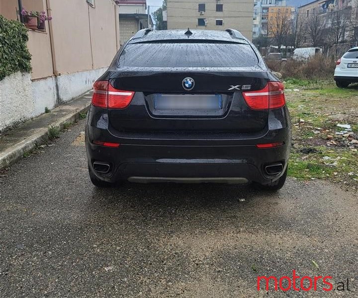 2011' BMW X6 M photo #2