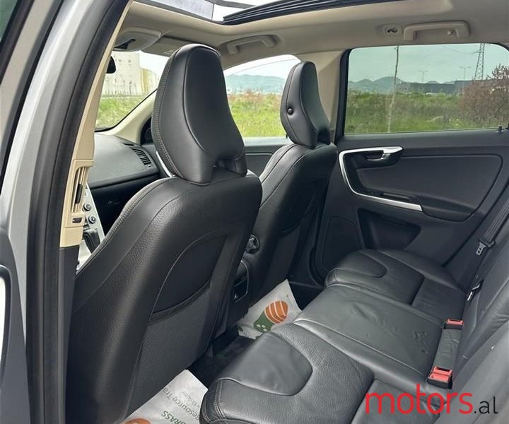 2010' Volvo Xc 60 photo #2