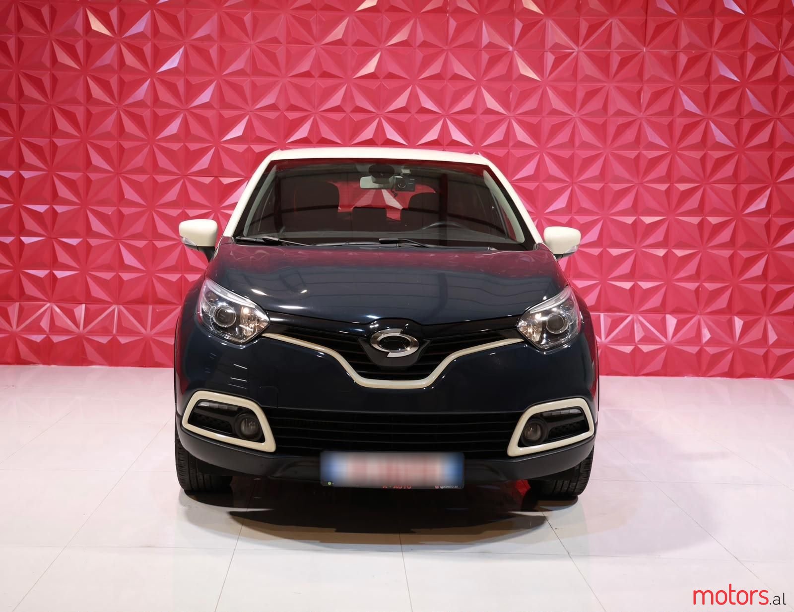 2015' Renault Capture photo #1