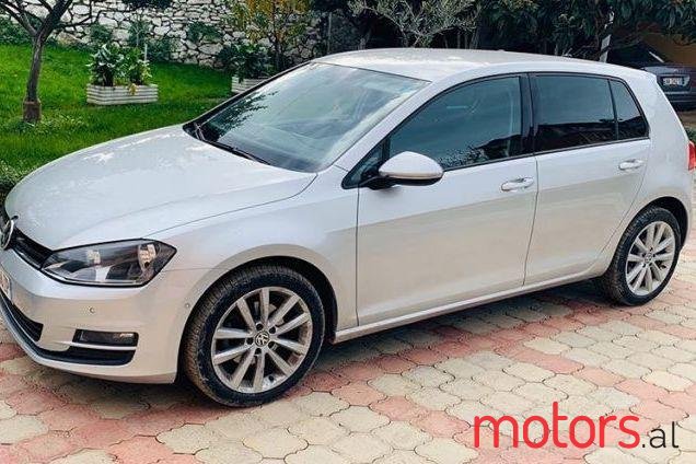 2013' Volkswagen Golf photo #1