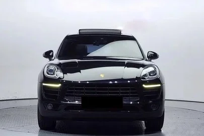 2016' Porsche Macan