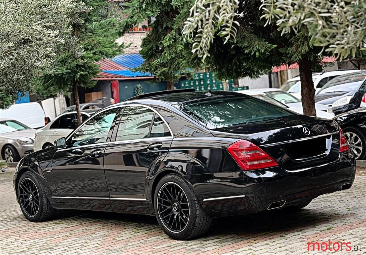 2010' Mercedes-Benz S 350 photo #4